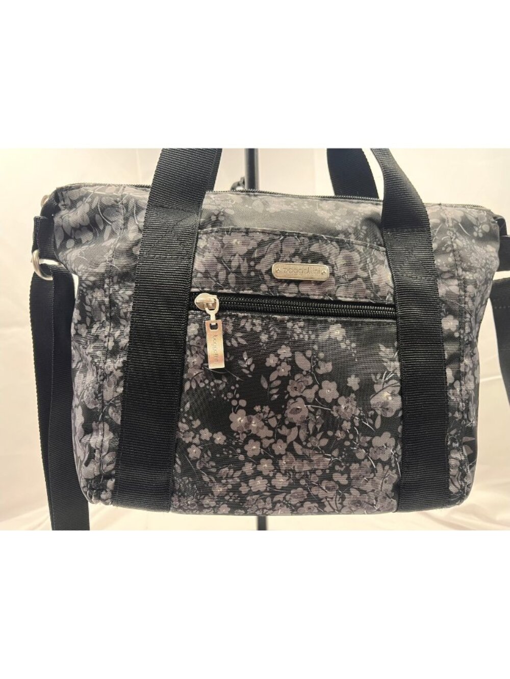 Baggallini Black Gray Floral Crossbody Tote Bag Shoulder Purse Organizer